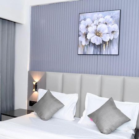 Hotel Dream Ahmedabad Eksteriør bilde