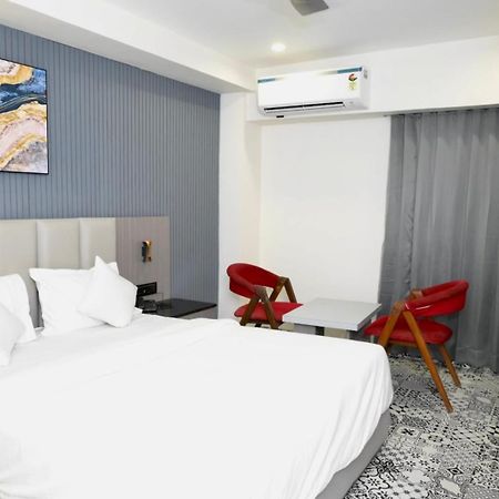 Hotel Dream Ahmedabad Eksteriør bilde